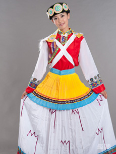 纳西族服饰定制